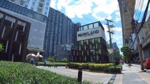For SaleCondoBang Sue, Wong Sawang, Tao Pun : Condo for sale next to MRT, 27th floor, not hot room, The Parkland Ratchada - Wong Sawang project (S4264)
