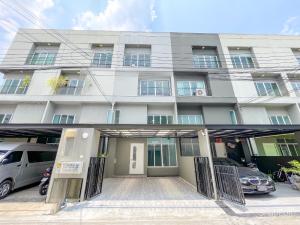 For SaleTownhouseChaengwatana, Muangthong : Luxurious 3.5-storey townhome in the heart of the heart of the city, Patio Chaengwattana, newly renovated, fully renovated, ready to move in (the owner sells it himself)