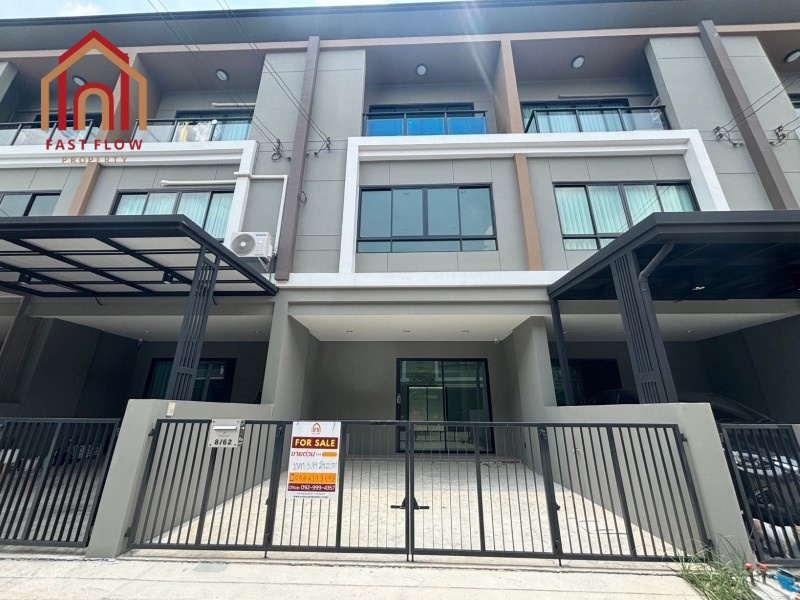 For SaleTownhouseNawamin, Ramindra : For sale cheaper than the 3-story townhome project, Premium Place Phaholyothin-Ramintra, near the Green Line BTS, Sai Yut Station and BigC Saphan Mai, on Pottana Road, new cutting line (new house, never occupied)