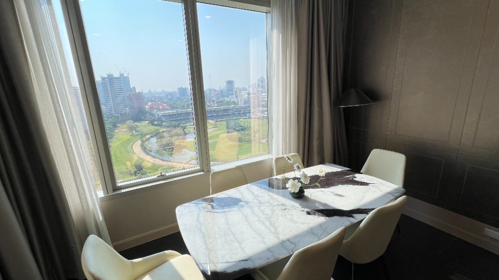 ขายคอนโดวิทยุ ชิดลม หลังสวน : 185 Rajadamri 2Bed RBSC+Lumphini Park View Corner Unit Freehold near BTS Ratchadamri, MRT Silom, Central World, Siam Paragon, Gaysorn, US Embassy for Sale