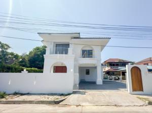 For SaleHouseChaengwatana, Muangthong : Siwalee Tiwanon - Pak Kret / 3 Bedrooms (SALE) GAET465