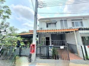 For SaleTownhouseSamut Prakan,Samrong : Townhouse Baan Pruksa 74 Srinakarin-Thepharak, back side with area.