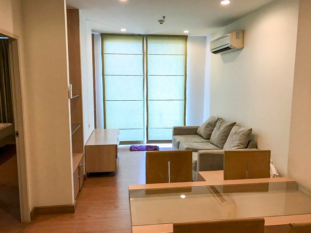 For SaleCondoSathorn, Narathiwat : Condo for sale, The Complete Narathiwat, next to the main road, near BTS, beautifully decorated, ready to move in.