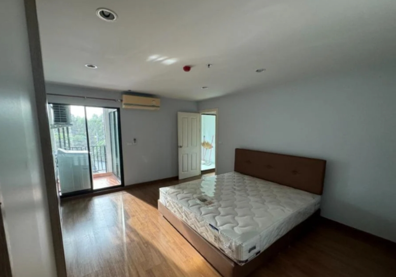 For RentCondoVipawadee, Don Mueang, Lak Si : For rent: Regent Home 18 Chaengwattana-Lak Si, 4th floor