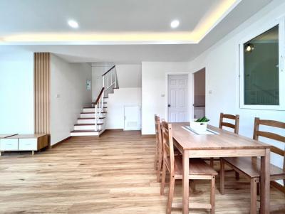 For SaleHouseBangna, Bearing, Lasalle : Corner townhome for sale, The Connect 8 Bangna, 112 sq m., 28 sqw, newly renovated, most beautiful in the TV project.