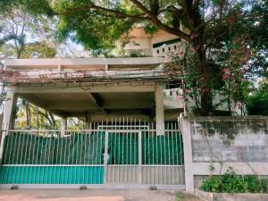 For SaleHousePhutthamonthon, Salaya : House for sale, Borommaratchachonnani 68, 4 and a half floors, Sala Thammasop, Thawi Watthana.