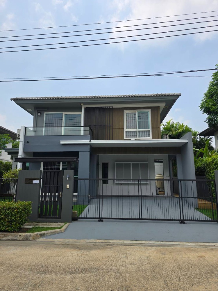 For RentHouseLadkrabang, Suwannaphum Airport : Newly renovated house, ready to move in, Manthana Village. On Nut-Wongwaen 4