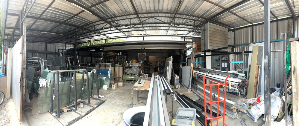 For RentFactoryChokchai 4, Ladprao 71, Ladprao 48, : Factory for rent, 127 square wah, Soi Prasert Manukit 29, Intersection 7, good location, good price, urgent!! Near Nawamin City Avenue shopping center!!