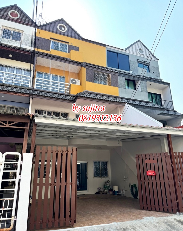 For RentTownhousePattanakan, Srinakarin : For rent: 4-storey townhouse, 31.5 sq m, beautiful house, ready to move in, located at Phatthanakan 44