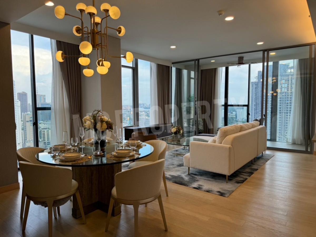 ให้เช่าคอนโดคลองเตย กล้วยน้ำไท : Wyndham Residence(Siamese Exclusive Queen) 3 bedroom Penthouse unitfull service apartment unit Free WifiFree maid serviceElectric and Water fees are all included131 sqm for rent only 180,000 contact 0816878954