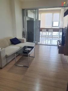 For RentCondoOnnut, Udomsuk : 🔥 Luxury condo for rent, ready to move in, high floor, beautiful view, very good price 🔥 Condo for rent, Rhythm Sukhumvit 50, next to BTS-On Nut, fully furnished.