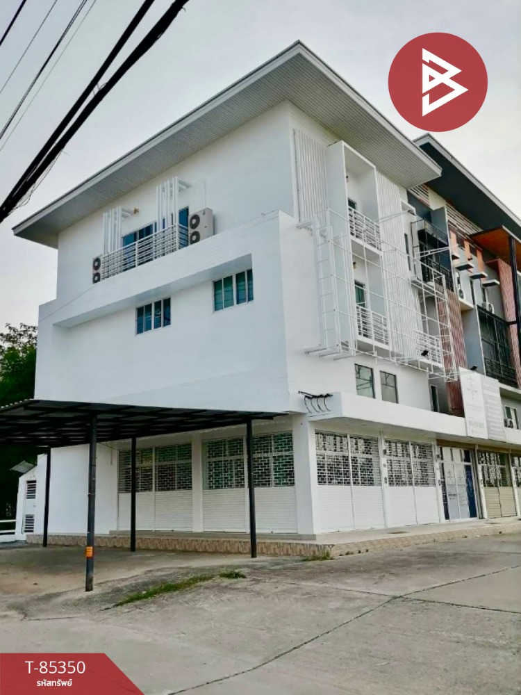 For SaleShophouseTak : Commercial building for sale, 2 units, area 28.7 square meters, Mae Sot, Tak.
