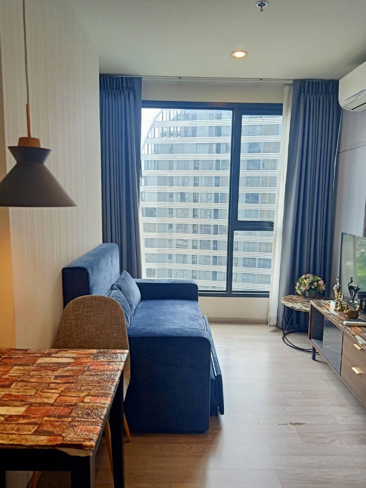 ให้เช่าคอนโดบางนา แบริ่ง ลาซาล : Condo for rent at Ideo mobi Sukhumvit East point Size 39 sqm. 1bed 1bath (shower+bathtub )on 23rd floor, fully furnished.Rental 16,000 BHT/month contract 1year Contact Been Tel/line 0949810943 agent