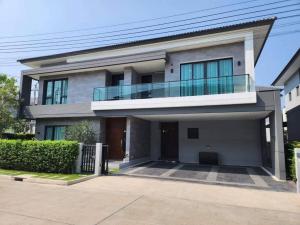 For SaleHouseBangna, Bearing, Lasalle : Beautiful, large house, The City Bangna, new project ✅ House facing south, behind Mega Bangna, only 800 meters ( New house, can move in for 5 months, free common areas for 2 years) Corner plot house. Near main road for sale or rent