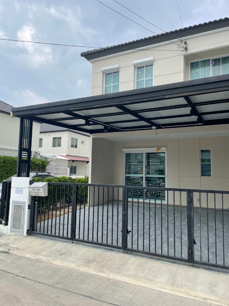 For SaleTownhousePattaya, Bangsaen, Chonburi : The owner of the post himself is accepting agents to sell Pruksa House, Nong Mon-Chonburi (3), townhome, 3 bedrooms, 2 bathrooms, corner house, area 25 square meters.