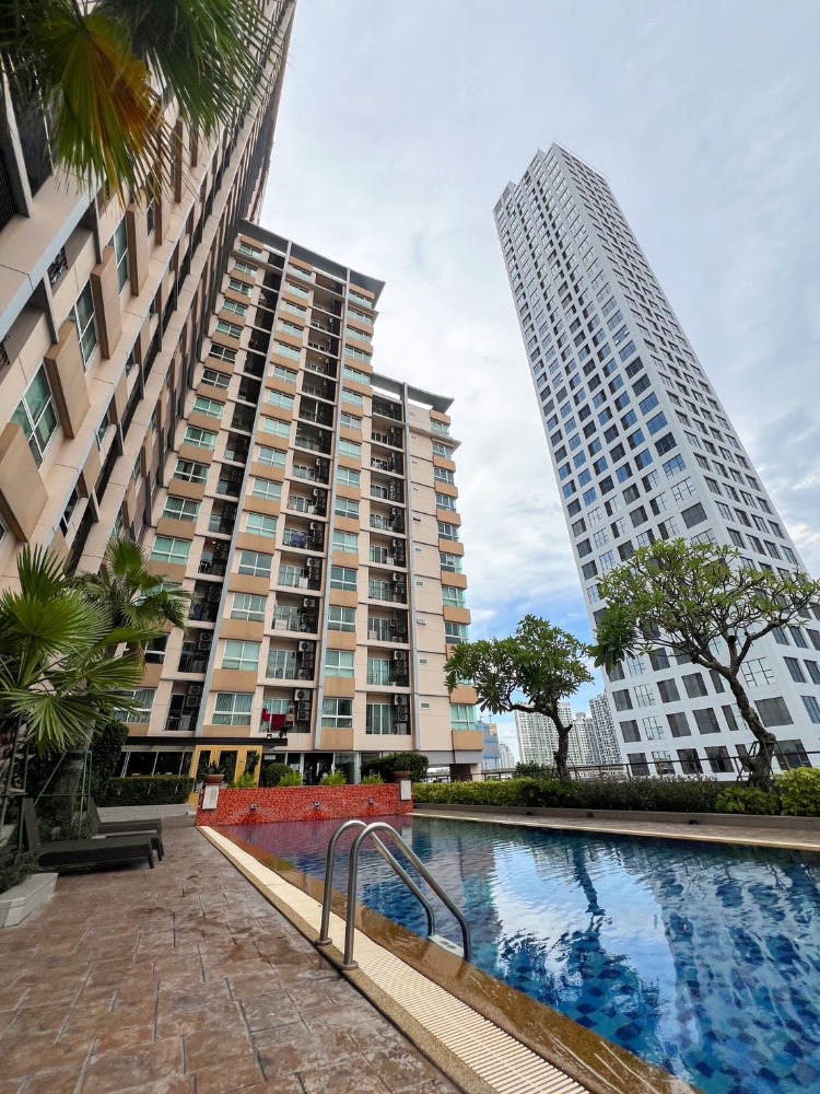 For SaleCondoOnnut, Udomsuk : Urgent Sale!! Diamond Sukhumvit Condo, on the main road, near BTS On Nut, 350 meters away / Special price: 73,500 THB / sqm)