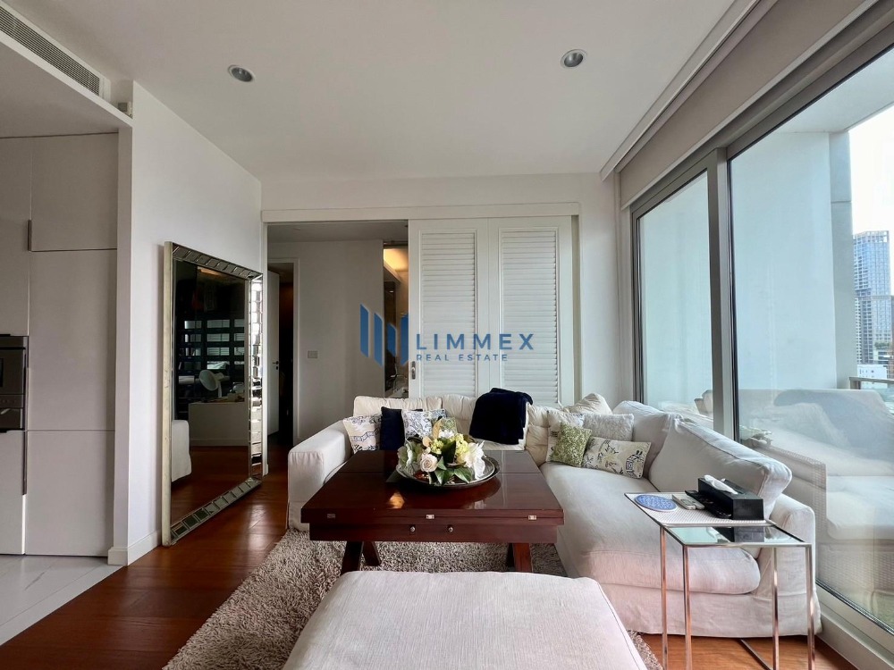 For SaleCondoWitthayu, Chidlom, Langsuan, Ploenchit : (Code : M209) Luxury 1 Bedroom Condo For Sale - 185 Rajdamri  - BTS Ratchadamri