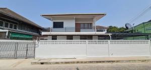 For RentHouseKasetsart, Ratchayothin : Single house for rent, Seoul Lat Phrao-Sena, 3 bedrooms, 5 bathrooms, fully furnished.