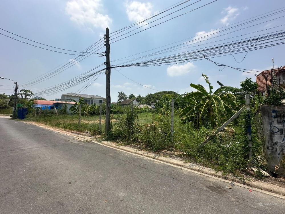 For SaleLandChokchai 4, Ladprao 71, Ladprao 48, : Urgent sale! Beautiful plot of land near MRT Phawana 200 sq.wa. Soi Lat Phrao 41, Intersection 22