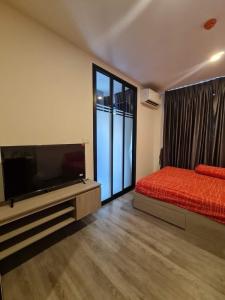 For RentCondoSamut Prakan,Samrong : Cant be late 🔥🔥🔥 For rent THE ORIGIN SUKHUMVIT - SAILUAT E22 STATION, beautiful room exactly as shown in the picture. Fully furnished‼️Ready to move in (Responds to chat very quickly)