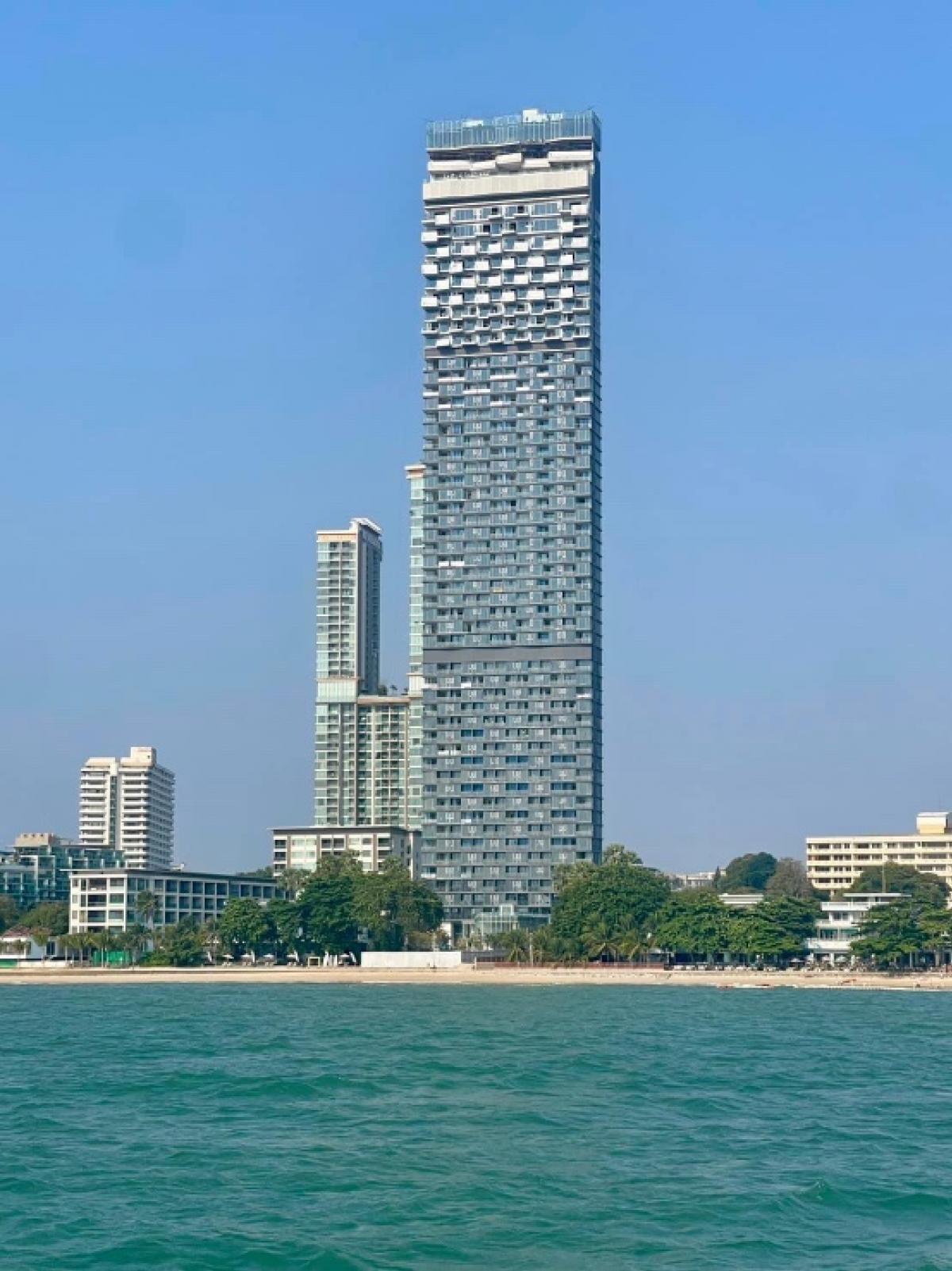 For SaleCondoPattaya, Bangsaen, Chonburi : rom Wongamat 1 bedroom 45 sqm. Sea view 42nd floor 10.9 Million baht