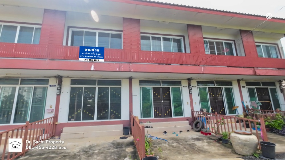 For SaleTownhouseSaraburi : Townhouse for sale, 2 floors, 5 units, with 100 sq m of land, near Muak Lek Office, Royal Thai Air Force Academy.