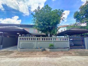 For SaleHousePattanakan, Srinakarin : BB173 for sale, self-built semi-detached house, Soi Nakhon Laem Thong 28 #Semi-detached house, Krungthep Kreetha Road.