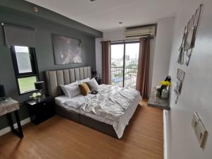 For RentCondoSathorn, Narathiwat : The Seed MINGLE SATHORN – SUANPLU, fully furnished, corner room, 42 square meters.