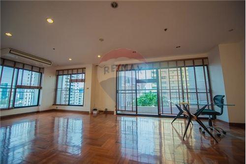 For SaleCondoNana, North Nana,Sukhumvit13, Soi Nana : Liberty Park 2 (Sukh Soi11) - 110sqm @ 9.2M