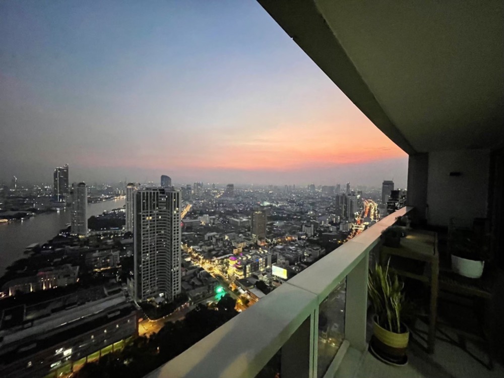 For SaleCondoWongwianyai, Charoennakor : Hot Special Price!!! The River condominium 136.51 m2 room size, 2bed room,48th Floor Tak-Sin bridge View