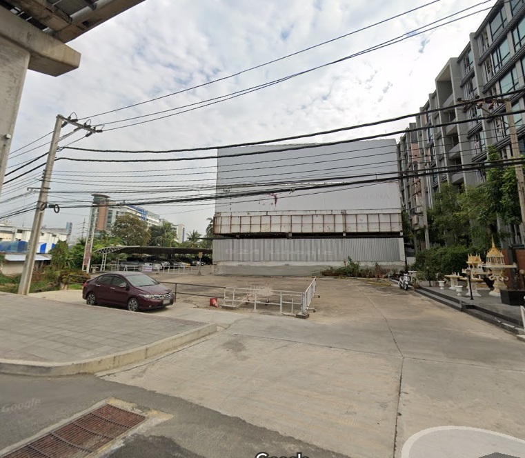 For RentWarehouseSeri Thai, Ramkhamhaeng Nida : For rent: Warehouse showroom with office, 1992 sq m, Ramindra area, Seri Thai, space available for use. Suitable for a showroom to store products or an office. Near the MRT Pink Line, expressway, outer ring road.