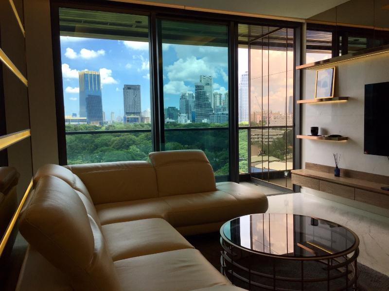 For RentCondoWitthayu, Chidlom, Langsuan, Ploenchit : For Rent Sindhorn Tonson 2 Bedroom 3 Bathroom 107 sqm