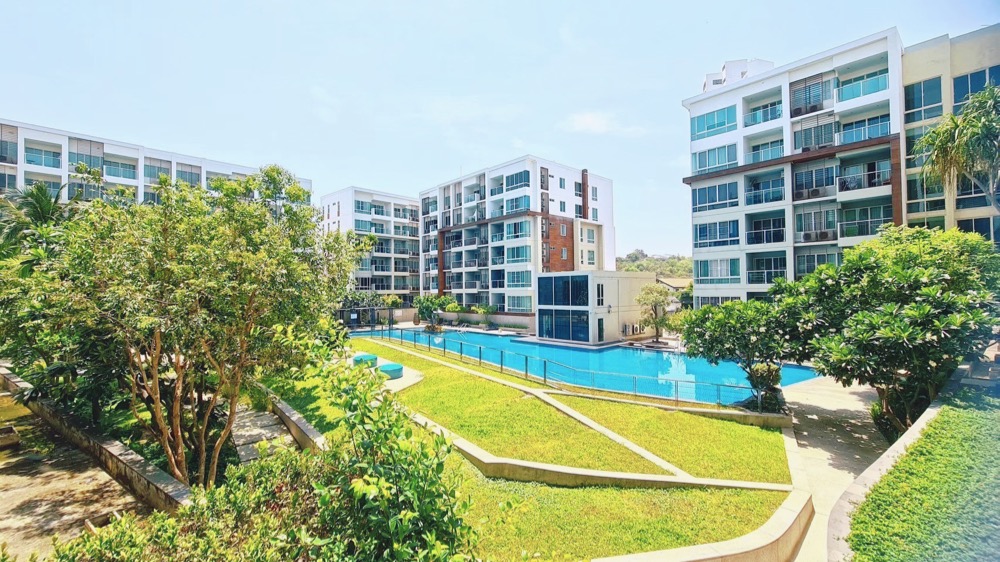 For SaleCondoHuahin, Prachuap Khiri Khan, Pran Buri : 🟥 Condo The Seacraze Condominium Hua Hin (The Seacraze Condominium Hua Hin) Khao Takiab, 1 bedroom, size 44 sq m. 📍The condo is opposite the famous restaurant and cafe Air space.