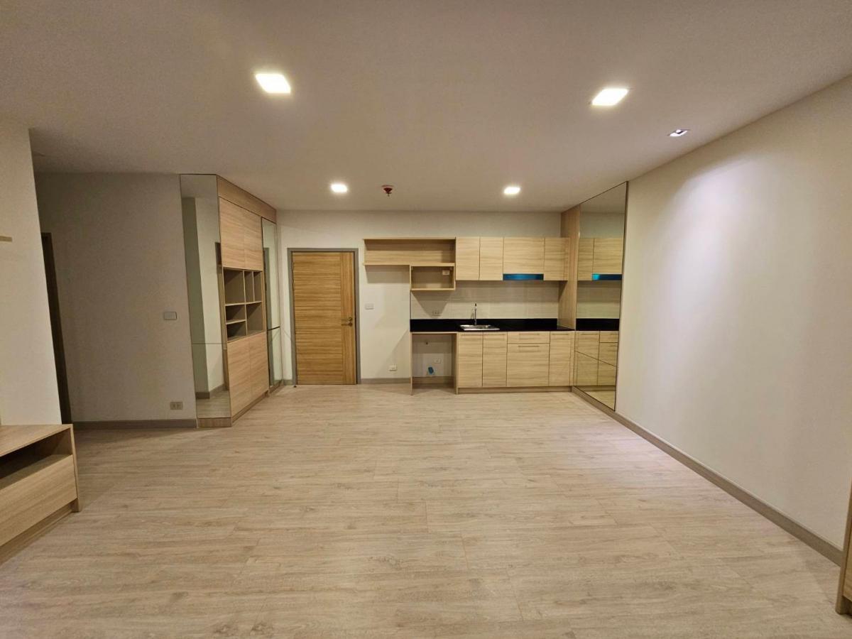 For SaleCondoPattaya, Bangsaen, Chonburi : Condo for sale: Casa Luna Mesto, 2 bedrooms, 21st floor, behind Central Chonburi (cheaper than the project)