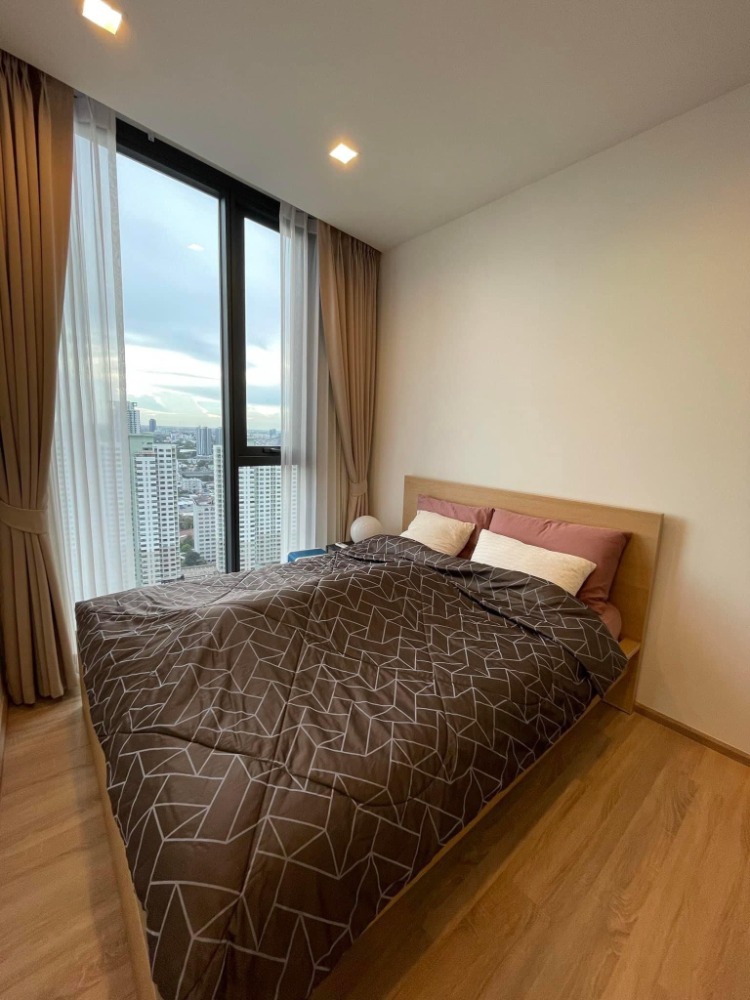 For RentCondoSapankwai,Jatujak : The Line Phahon-Pradipat, 1 bedrooms, 1 bathrooms, 27 sq.m, 33th floor, ceiling height 3.5 m, fully furnished, ready to move in.