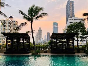 ขายคอนโดสาทร นราธิวาส : 🔥FOR SALE🔥 Sathorn Gardens ถนนสาทรใต้ ติดกับ Supalai Icon Sathorn วิวสระว่ายน้ำ