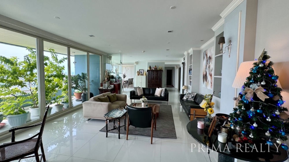 For SaleCondoWongwianyai, Charoennakor : WATERMARK Chao Phraya River 2 Bedrooms Ready-to-Move-In