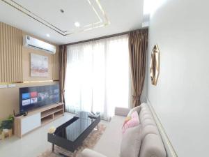 For RentCondoRama9, Petchburi, RCA : 🌆Condo for rent TC GREEN Rama 9, Building D, 19th floor 🛏️ 1 bedroom 🛁 1 bathroom, size 39.60 sq m., near RCA