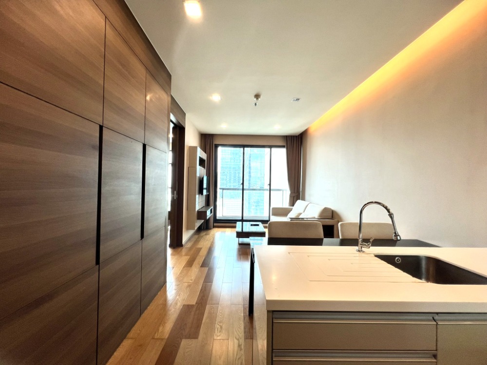 ขายคอนโดสาทร นราธิวาส : ขายด่วน!! The Address Sathorn 1 bedroom | 46 sqm. ห้องสวย สภาพดี พร้อมเข้าอยู่ ราคาดีที่สุด!!!