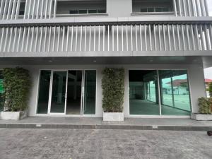 For RentHome OfficeRama9, Petchburi, RCA : OFFICE FOR RENT RAMA 9 150 METRES EASY ACCESS FROM MAIN ROAD & NEW MRT ORANGE ROUTE