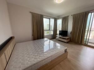 For SaleCondoWongwianyai, Charoennakor : (b3576) Condo for sale Supalai River Place near BTS Krung Thonburi.