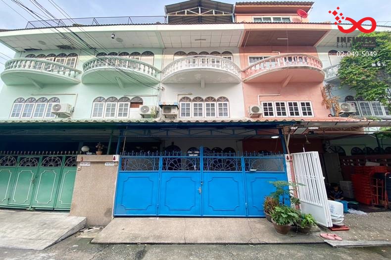 For SaleTownhouseBang kae, Phetkasem : 3-story townhouse for sale, Soi Phetkasem 50/1, Phetkasem Road.