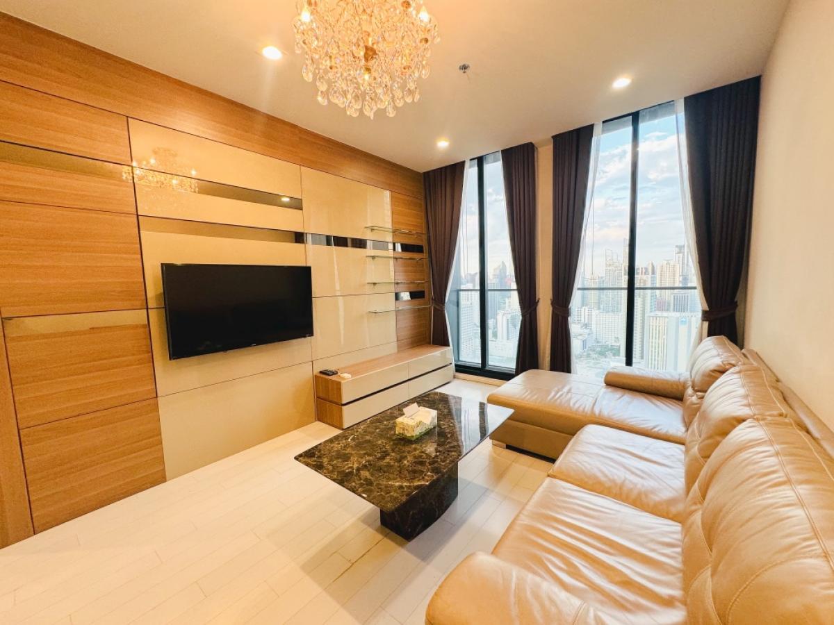 For RentCondoWitthayu, Chidlom, Langsuan, Ploenchit : ● High Floor ● Tower C, 30+ Floor, Type B01 | 84.50 sq.m. 2 Beds | Condo skywalk connect to BTS ploenchit and Central Embassy.