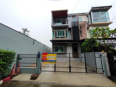 For SaleTownhouseMin Buri, Romklao : 💝 Townhouse Saphan Sung, special price! 💝