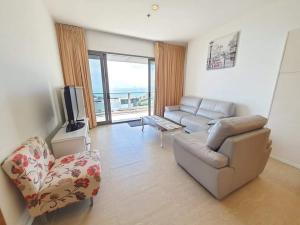 For RentCondoPattaya, Bangsaen, Chonburi : For rent Northpoint Pattaya 1 Bed and large balcony Fully furnished (S03-1054)