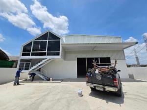 For SaleFactoryPathum Thani,Rangsit, Thammasat : Warehouse for sale, newly built, Lam Luk Ka Kong 4, can store products or make an office, area 100 sq m, usable area 450 sq m.