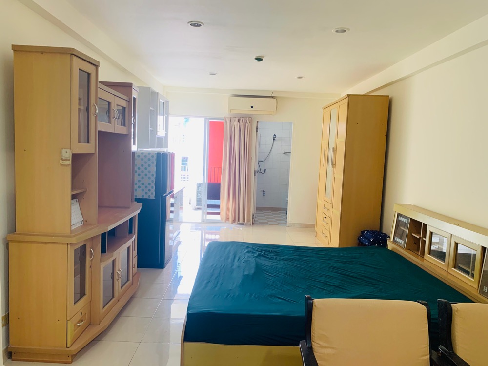 For SaleCondoSamut Prakan,Samrong : Condo for sale the color living newly decorated room fully furnished, ready to move in, studio type, 11th floor.