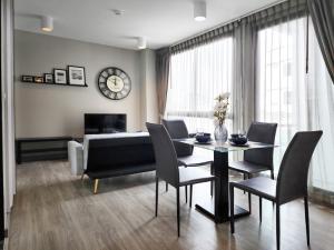 For SaleCondoRatchadapisek, Huaikwang, Suttisan : Beautiful condo for sale, decorated in American Modern style, 2 bedrooms, area 49 sq m, corner room, ready to move in.