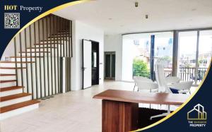 For RentHome OfficeLadprao, Central Ladprao : Home office for rent, 4 floors, Lat Phrao Soi 35, Soi Yai, good society, 3 bedrooms, 5 bathrooms, 400 square meters, near BTS Phawana.