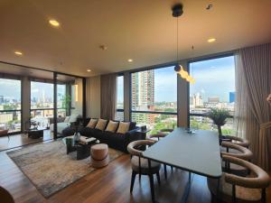 For SaleCondoSathorn, Narathiwat : Luxury Condominium in Sathorn Area 2 Bed 2 Bath, 100% Auto Parking, Chao Phraya River View